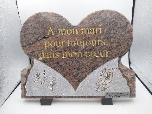Plaque funéraire coeur granit rose